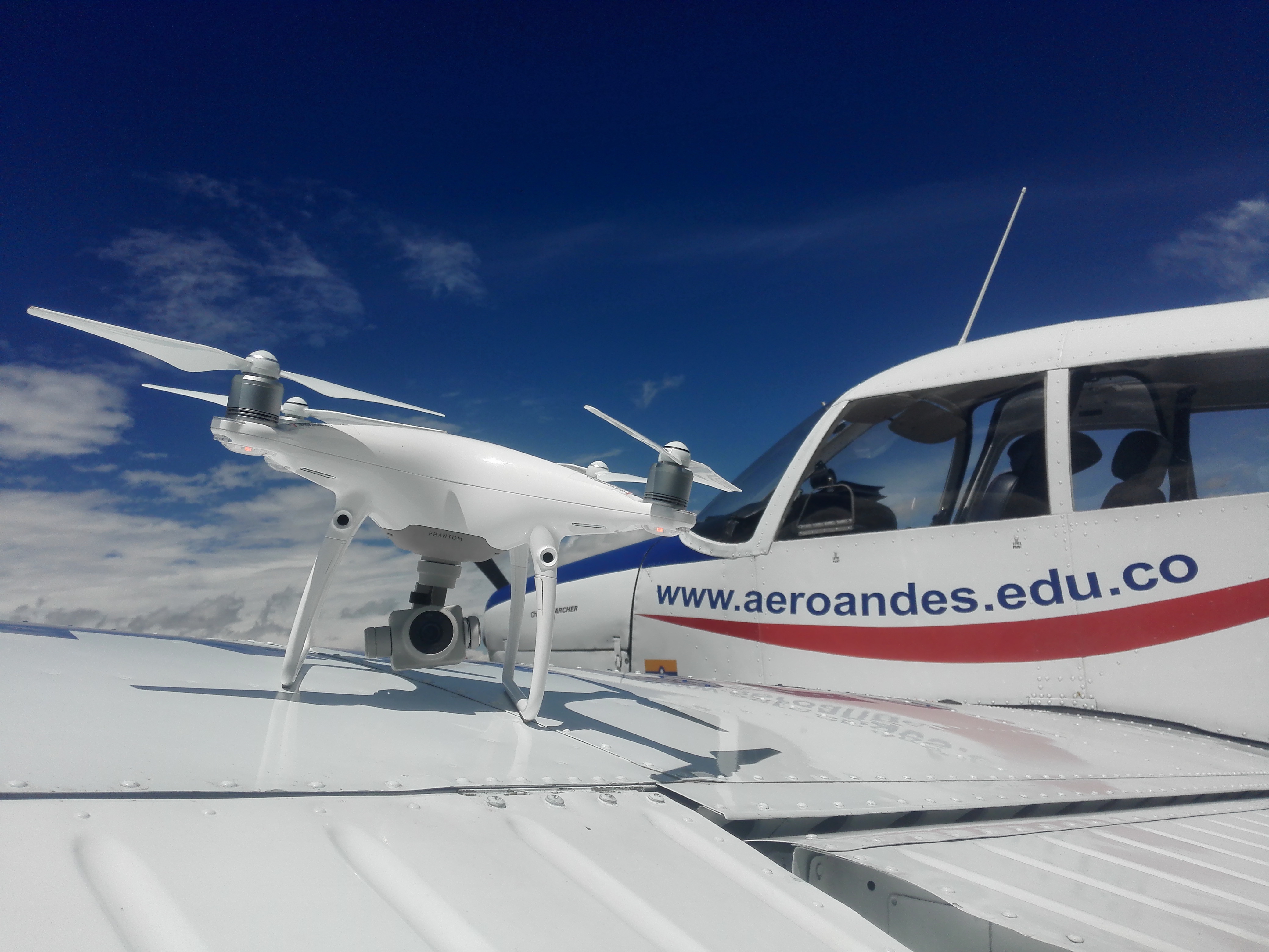 Avióneta de frente